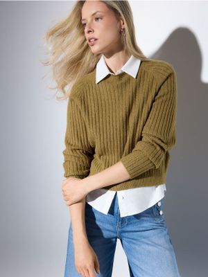 Sweter damski casual Mohito ze sklepu: Mohito w kategorii: Swetry damskie - zdjęcie 55A556F-010-6967_555EQ