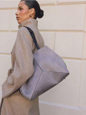 Shopper bag wakacyjna Mohito ze sklepu: Mohito w kategorii: Torby Shopper bag - zdjęcie 55A556F-010-6967_556KH