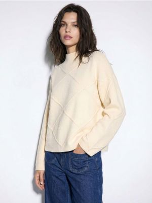Mohito - Sweter damski zimowy ze sklepu: Mohito w kategorii: Swetry damskie - zdjęcie 55A556F-010-6967_562EQ