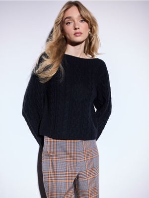 Sweter damski na zimę Mohito ze sklepu: Mohito w kategorii: Swetry damskie - zdjęcie 55A556F-010-6967_566EQ