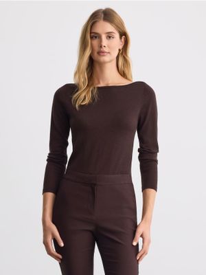 Sweter damski casual Mohito ze sklepu: Mohito w kategorii: Swetry damskie - zdjęcie 55A556F-010-6967_582LG