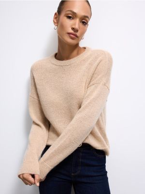 Sweter damski na zimę Mohito ze sklepu: Mohito w kategorii: Swetry damskie - zdjęcie 55A556F-010-6967_610EQ
