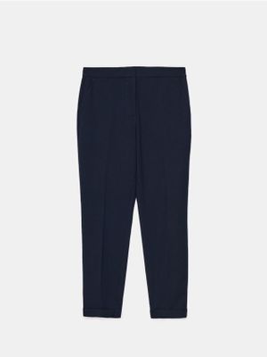 Spodnie damskie casual Mohito ze sklepu: Mohito w kategorii: Spodnie damskie - zdjęcie 55A556F-010-6967_717CZ