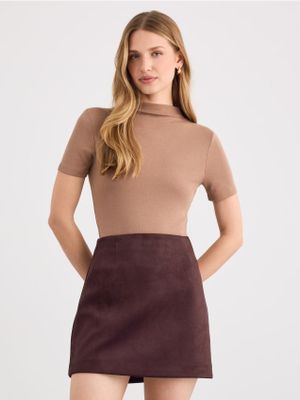 Bluzka damska casualowa Mohito ze sklepu: Mohito w kategorii: Bluzki damskie - zdjęcie 55A556F-010-6967_744LA