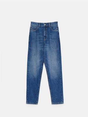 Mohito - Jeansy damskie w miejskim stylu ze sklepu: Mohito w kategorii: Jeansy damskie - zdjęcie 55A556F-010-6967_790BL