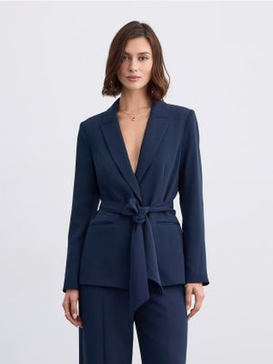 Marynarka Mohito ze sklepu: Mohito w kategorii: Marynarki damskie - zdjęcie 55A556F-010-6967_841MC