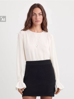 Bluzka damska casual Mohito ze sklepu: Mohito w kategorii: Bluzki damskie - zdjęcie 55A556F-010-6967_843AD