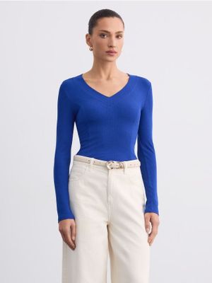 Bluzka damska casual Mohito ze sklepu: Mohito w kategorii: Bluzki damskie - zdjęcie 55A556F-010-6967_858IO