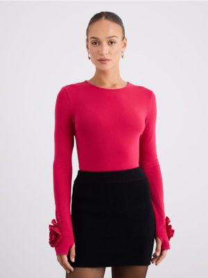 Bluzka damska casual Mohito ze sklepu: Mohito w kategorii: Bluzki damskie - zdjęcie 55A556F-010-6967_874MJ