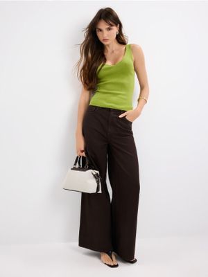 Jeansy damskie Mohito ze sklepu: Mohito w kategorii: Jeansy damskie - zdjęcie 55A556F-010-6967_875KN