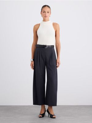 Spodnie damskie wiosenne Mohito ze sklepu: Mohito w kategorii: Spodnie damskie - zdjęcie 55A556F-010-6967_884LD