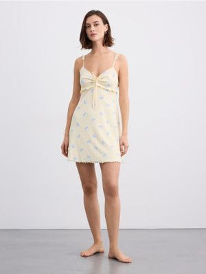Koszula nocna Mohito ze sklepu: Mohito w kategorii: Koszule nocne - zdjęcie 55A556F-010-6967_885JR