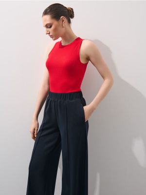 Bluzka damska Mohito ze sklepu: Mohito w kategorii: Bluzki damskie - zdjęcie 55A556F-010-6967_8870W