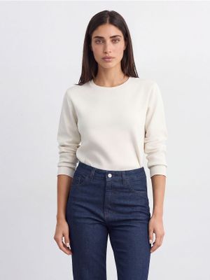 Sweter damski na zimę Mohito ze sklepu: Mohito w kategorii: Swetry damskie - zdjęcie 55A556F-010-6967_8884D