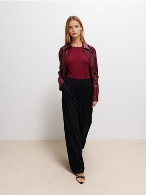 Mohito - Spodnie damskie jesienne ze sklepu: Mohito w kategorii: Spodnie damskie - zdjęcie 55A556F-010-6967_933FG