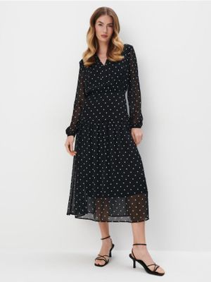 Sukienka casual Mohito ze sklepu: Mohito w kategorii: Sukienki - zdjęcie 55A556F-010-6967_969BO