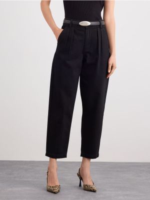 Jeansy damskie na wiosnę Mohito ze sklepu: Mohito w kategorii: Jeansy damskie - zdjęcie 55A556F-010-6967_984KG