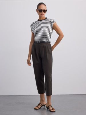 Mohito - Spodnie damskie casual ze sklepu: Mohito w kategorii: Spodnie damskie - zdjęcie 55A556F-010-6967_987LD