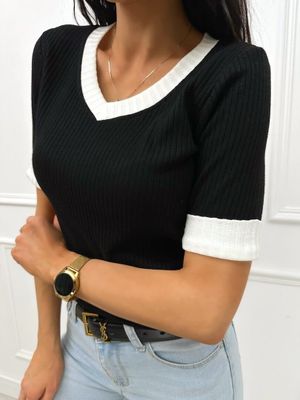 Bluzka damska casual na wiosnę ModnaKiecka.pl ze sklepu: ModnaKiecka.pl w kategorii: Bluzki damskie - zdjęcie 64ECE52-355-6290_23066224