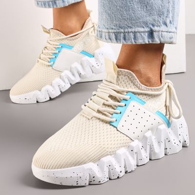 Buty sportowe damskie na wiosnę Renee ze sklepu: renee.pl w kategorii: Buty sportowe damskie - zdjęcie 6BEED23A-9DF-769_174536