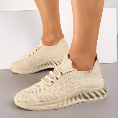 Renee - Buty sportowe damskie na wiosnę ze sklepu: renee.pl w kategorii: Buty sportowe damskie - zdjęcie 6BEED23A-9DF-769_198013