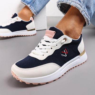 Buty sportowe damskie wiosenne Renee ze sklepu: renee.pl w kategorii: Buty sportowe damskie - zdjęcie 6BEED23A-9DF-769_225861
