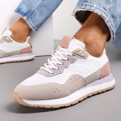 Buty sportowe damskie na wiosnę Renee ze sklepu: renee.pl w kategorii: Buty sportowe damskie - zdjęcie 6BEED23A-9DF-769_236482