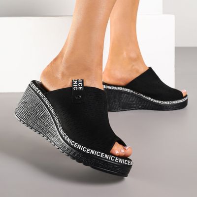 Klapki damskie na lato Renee ze sklepu: renee.pl w kategorii: Klapki damskie - zdjęcie 6BEED23A-9DF-769_237335