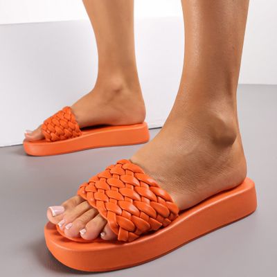 Klapki damskie na lato Renee ze sklepu: renee.pl w kategorii: Klapki damskie - zdjęcie 6BEED23A-9DF-769_247983