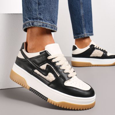 Buty sportowe damskie Renee ze sklepu: renee.pl w kategorii: Buty sportowe damskie - zdjęcie 6BEED23A-9DF-769_264980