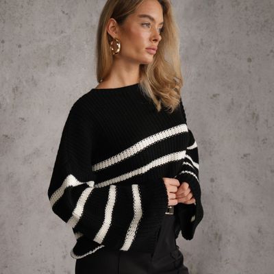 Sweter damski na zimę casual Renee ze sklepu: renee.pl w kategorii: Swetry damskie - zdjęcie 6BEED23A-9DF-769_284269