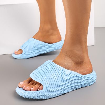 Klapki damskie na lato Renee ze sklepu: renee.pl w kategorii: Klapki damskie - zdjęcie 6BEED23A-9DF-769_293752