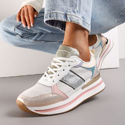 Buty sportowe damskie na wiosnę Renee ze sklepu: renee.pl w kategorii: Buty sportowe damskie - zdjęcie 6BEED23A-9DF-769_301032