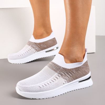 Renee - Buty sportowe damskie na wiosnę ze sklepu: renee.pl w kategorii: Buty sportowe damskie - zdjęcie 6BEED23A-9DF-769_301502