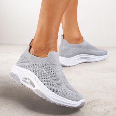 Renee - Buty sportowe damskie na wiosnę ze sklepu: renee.pl w kategorii: Buty sportowe damskie - zdjęcie 6BEED23A-9DF-769_322449