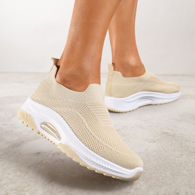 Buty sportowe damskie wiosenne Renee ze sklepu: renee.pl w kategorii: Buty sportowe damskie - zdjęcie 6BEED23A-9DF-769_322454