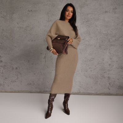 Renee - Komplet casual ze sklepu: renee.pl w kategorii: Komplety i garnitury damskie - zdjęcie 6BEED23A-9DF-769_351062