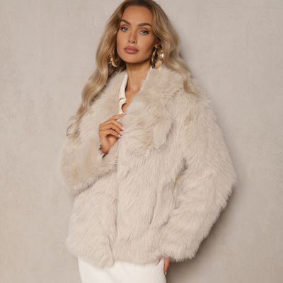 Futro damskie casualowe Renee ze sklepu: renee.pl w kategorii: Futra damskie - zdjęcie 6BEED23A-9DF-769_353317