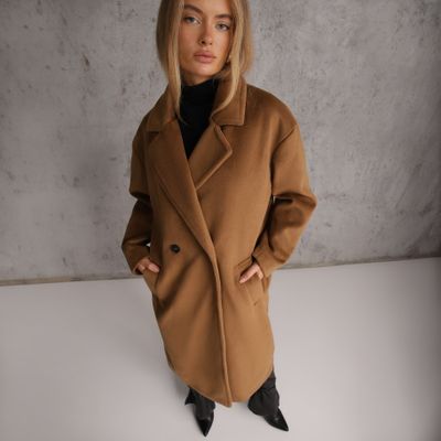 Płaszcz damski Renee ze sklepu: renee.pl w kategorii: Płaszcze damskie - zdjęcie 6BEED23A-9DF-769_357786