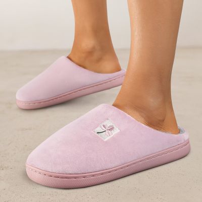 Kapcie damskie na zimę Renee ze sklepu: renee.pl w kategorii: Kapcie damskie - zdjęcie 6BEED23A-9DF-769_357969