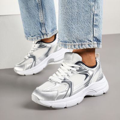 Buty sportowe damskie na wiosnę Renee ze sklepu: renee.pl w kategorii: Buty sportowe damskie - zdjęcie 6BEED23A-9DF-769_367703