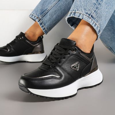 Buty sportowe damskie wiosenne Renee ze sklepu: renee.pl w kategorii: Buty sportowe damskie - zdjęcie 6BEED23A-9DF-769_369654