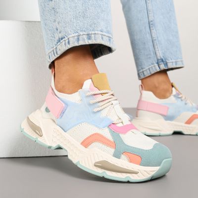 Buty sportowe damskie na wiosnę Renee ze sklepu: renee.pl w kategorii: Buty sportowe damskie - zdjęcie 6BEED23A-9DF-769_371668