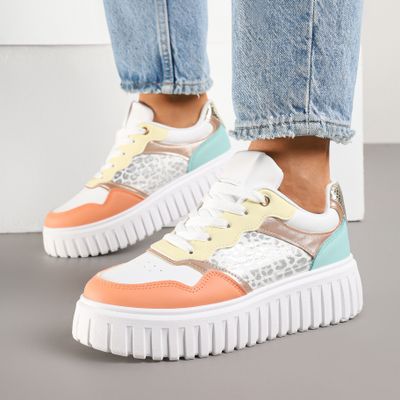 Buty sportowe damskie na wiosnę Renee ze sklepu: renee.pl w kategorii: Buty sportowe damskie - zdjęcie 6BEED23A-9DF-769_374669