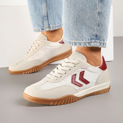 Buty sportowe damskie na wiosnę Renee ze sklepu: renee.pl w kategorii: Buty sportowe damskie - zdjęcie 6BEED23A-9DF-769_382563