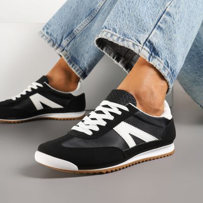 Buty sportowe damskie wiosenne Renee ze sklepu: renee.pl w kategorii: Buty sportowe damskie - zdjęcie 6BEED23A-9DF-769_386022