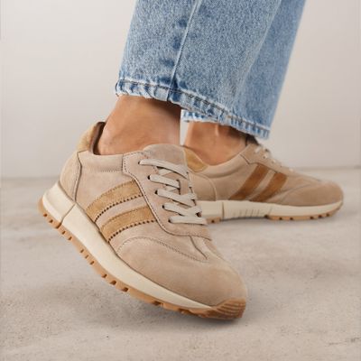 Buty sportowe damskie na wiosnę Renee ze sklepu: renee.pl w kategorii: Buty sportowe damskie - zdjęcie 6BEED23A-9DF-769_397007