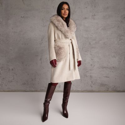 Płaszcz damski Renee ze sklepu: renee.pl w kategorii: Płaszcze damskie - zdjęcie 6BEED23A-9DF-769_398548
