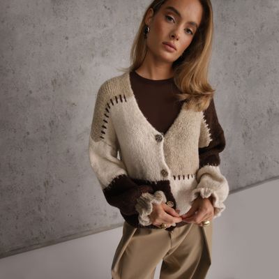 Renee - Sweter damski casual ze sklepu: renee.pl w kategorii: Swetry damskie - zdjęcie 6BEED23A-9DF-769_400134