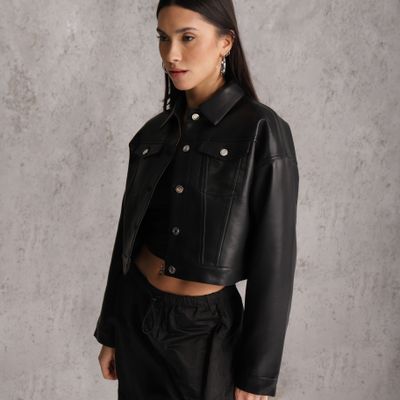Kurtka damska casual Renee ze sklepu: renee.pl w kategorii: Kurtki damskie - zdjęcie 6BEED23A-9DF-769_404352